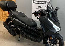 HONDA NSS FORZA 125, version top-box